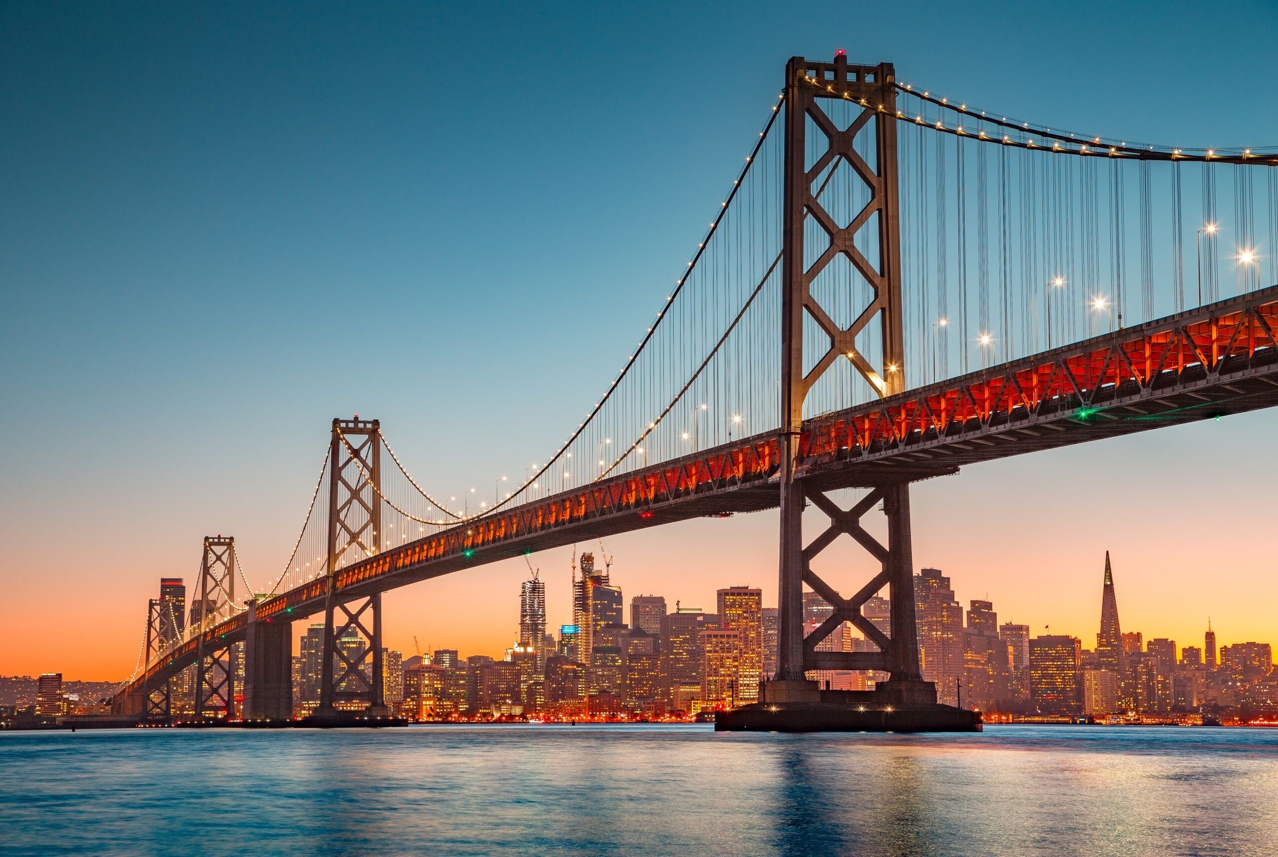 View of the Golden Gate Bridge at dusk